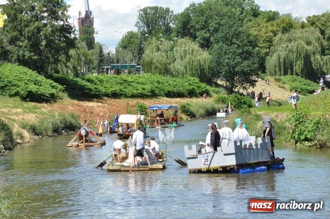 Zdjęcie w galerii na portalu naszraciborz.pl: PŁYWADŁO 2016 - 1050 lat chrztu uczcić chcemy, z weselem Odrą i Rudą płyniemy FOTO I WIDEO wiadomości z regionu