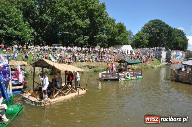 Zdjęcie w galerii na portalu naszraciborz.pl: PŁYWADŁO 2016 - 1050 lat chrztu uczcić chcemy, z weselem Odrą i Rudą płyniemy FOTO I WIDEO wiadomości z regionu
