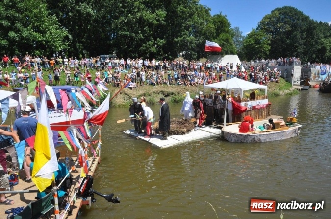 Zdjęcie w galerii na portalu naszraciborz.pl: PŁYWADŁO 2016 - 1050 lat chrztu uczcić chcemy, z weselem Odrą i Rudą płyniemy FOTO I WIDEO wiadomości z regionu