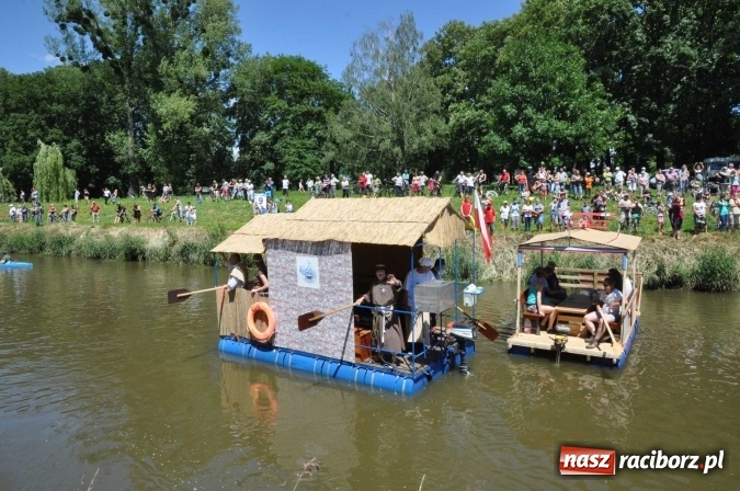 Zdjęcie w galerii na portalu naszraciborz.pl: PŁYWADŁO 2016 - 1050 lat chrztu uczcić chcemy, z weselem Odrą i Rudą płyniemy FOTO I WIDEO wiadomości z regionu