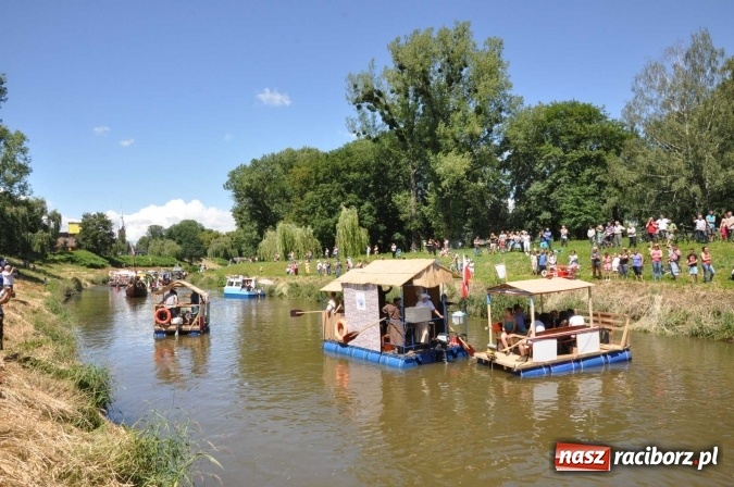 Zdjęcie w galerii na portalu naszraciborz.pl: PŁYWADŁO 2016 - 1050 lat chrztu uczcić chcemy, z weselem Odrą i Rudą płyniemy FOTO I WIDEO wiadomości z regionu