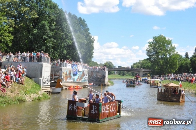 Zdjęcie w galerii na portalu naszraciborz.pl: PŁYWADŁO 2016 - 1050 lat chrztu uczcić chcemy, z weselem Odrą i Rudą płyniemy FOTO I WIDEO wiadomości z regionu