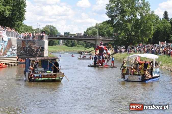 Zdjęcie w galerii na portalu naszraciborz.pl: PŁYWADŁO 2016 - 1050 lat chrztu uczcić chcemy, z weselem Odrą i Rudą płyniemy FOTO I WIDEO wiadomości z regionu