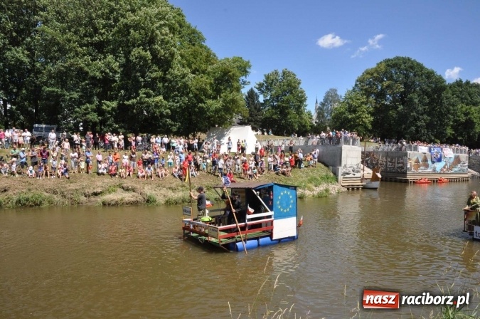 Zdjęcie w galerii na portalu naszraciborz.pl: PŁYWADŁO 2016 - 1050 lat chrztu uczcić chcemy, z weselem Odrą i Rudą płyniemy FOTO I WIDEO wiadomości z regionu