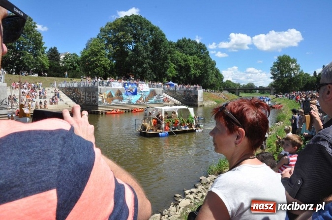 Zdjęcie w galerii na portalu naszraciborz.pl: PŁYWADŁO 2016 - 1050 lat chrztu uczcić chcemy, z weselem Odrą i Rudą płyniemy FOTO I WIDEO wiadomości z regionu