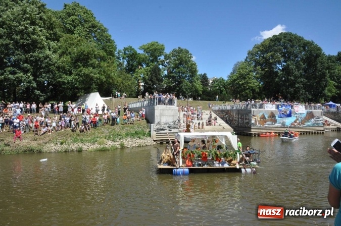 Zdjęcie w galerii na portalu naszraciborz.pl: PŁYWADŁO 2016 - 1050 lat chrztu uczcić chcemy, z weselem Odrą i Rudą płyniemy FOTO I WIDEO wiadomości z regionu
