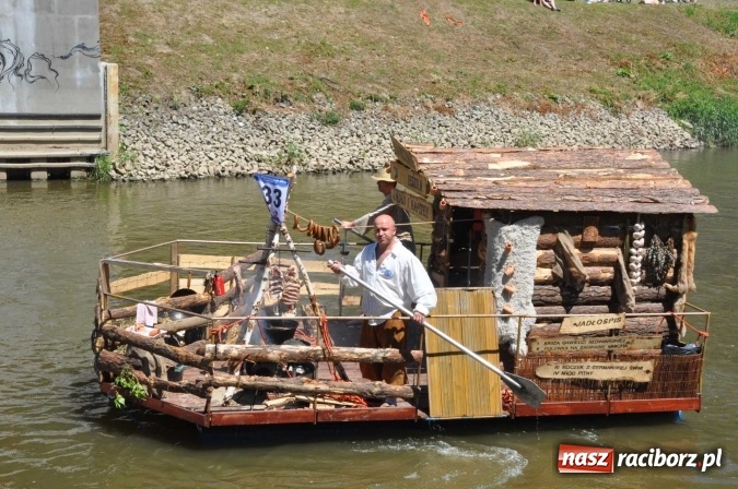Zdjęcie w galerii na portalu naszraciborz.pl: PŁYWADŁO 2016 - 1050 lat chrztu uczcić chcemy, z weselem Odrą i Rudą płyniemy FOTO I WIDEO wiadomości z regionu