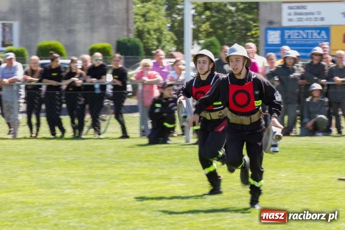 Zdjęcie w galerii na portalu naszraciborz.pl: Znamy zwycięzc&oacute;w gminnych zawod&oacute;w sportowo-pożarniczych w Borucinie wiadomości z regionu