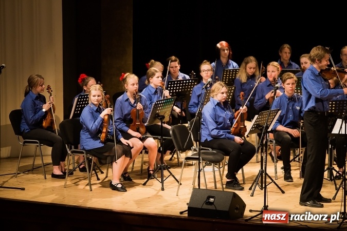 Zdjęcie w galerii na portalu naszraciborz.pl: Koncert zespołu Dalaviolinister oraz Młodzieżowej Orkiestry ze Szwecji wiadomości z regionu