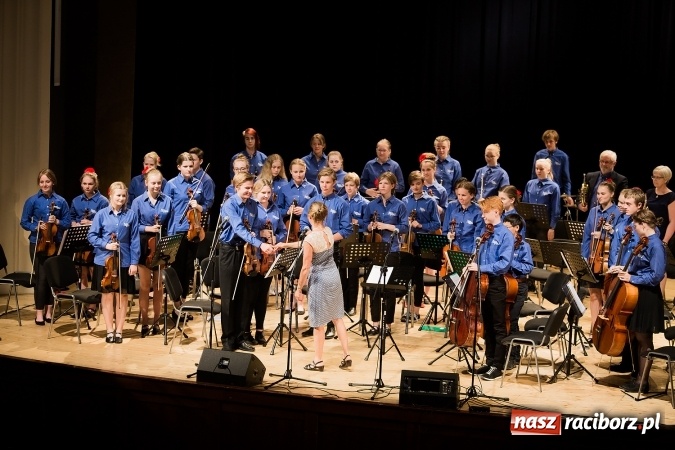 Zdjęcie w galerii na portalu naszraciborz.pl: Koncert zespołu Dalaviolinister oraz Młodzieżowej Orkiestry ze Szwecji wiadomości z regionu