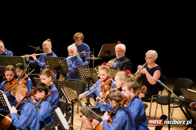 Zdjęcie w galerii na portalu naszraciborz.pl: Koncert zespołu Dalaviolinister oraz Młodzieżowej Orkiestry ze Szwecji wiadomości z regionu