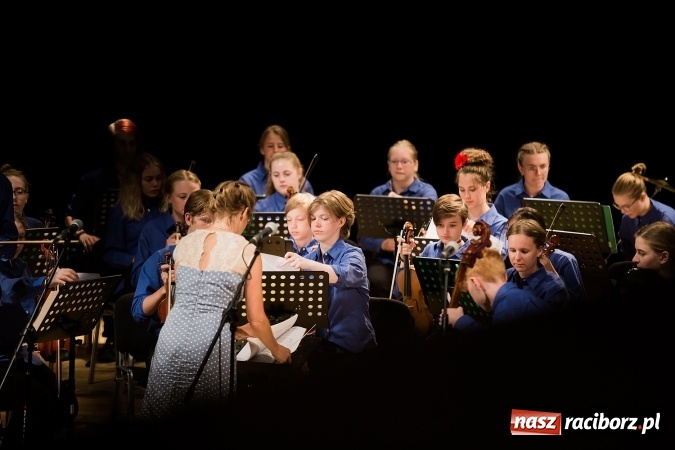Zdjęcie w galerii na portalu naszraciborz.pl: Koncert zespołu Dalaviolinister oraz Młodzieżowej Orkiestry ze Szwecji wiadomości z regionu