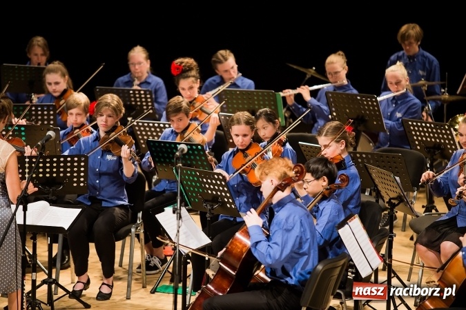 Zdjęcie w galerii na portalu naszraciborz.pl: Koncert zespołu Dalaviolinister oraz Młodzieżowej Orkiestry ze Szwecji wiadomości z regionu