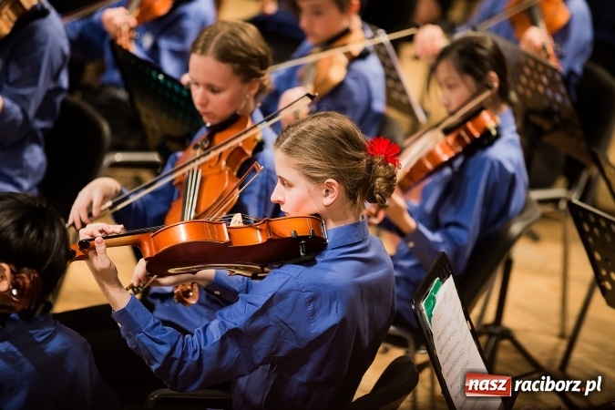 Zdjęcie w galerii na portalu naszraciborz.pl: Koncert zespołu Dalaviolinister oraz Młodzieżowej Orkiestry ze Szwecji wiadomości z regionu