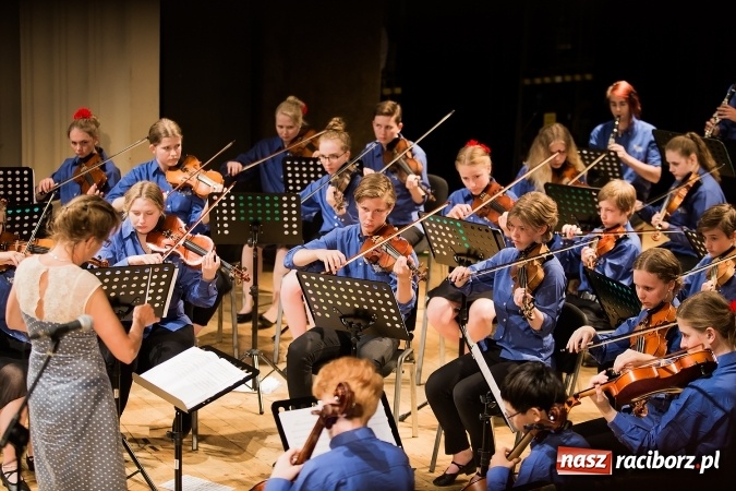 Zdjęcie w galerii na portalu naszraciborz.pl: Koncert zespołu Dalaviolinister oraz Młodzieżowej Orkiestry ze Szwecji wiadomości z regionu