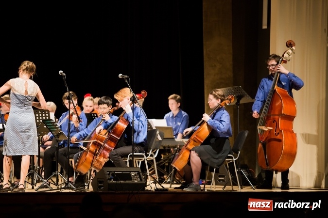 Zdjęcie w galerii na portalu naszraciborz.pl: Koncert zespołu Dalaviolinister oraz Młodzieżowej Orkiestry ze Szwecji wiadomości z regionu