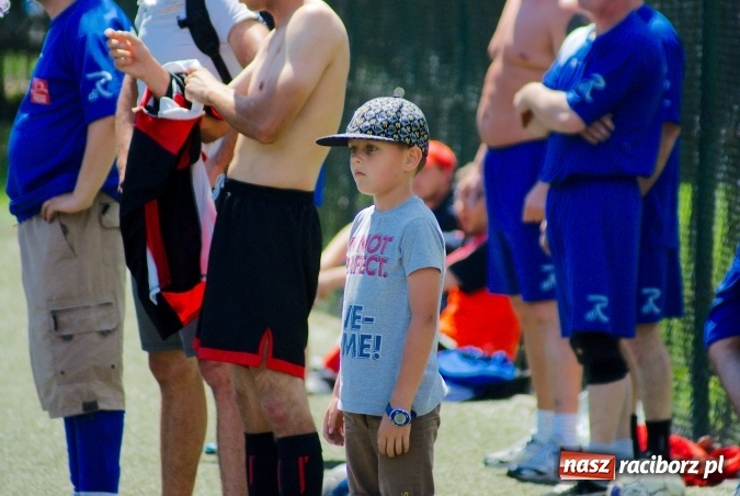 Zdjęcie w galerii na portalu naszraciborz.pl: Hurtownia zdetronizowana. Puchar prezesa trafił do Ensolu wiadomości z regionu