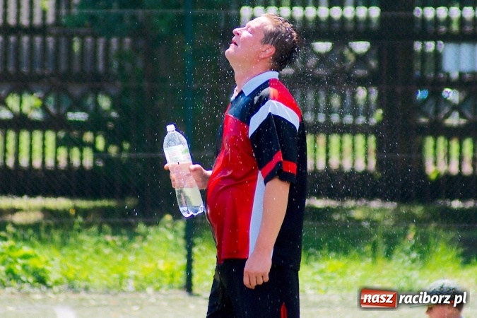 Zdjęcie w galerii na portalu naszraciborz.pl: Hurtownia zdetronizowana. Puchar prezesa trafił do Ensolu wiadomości z regionu