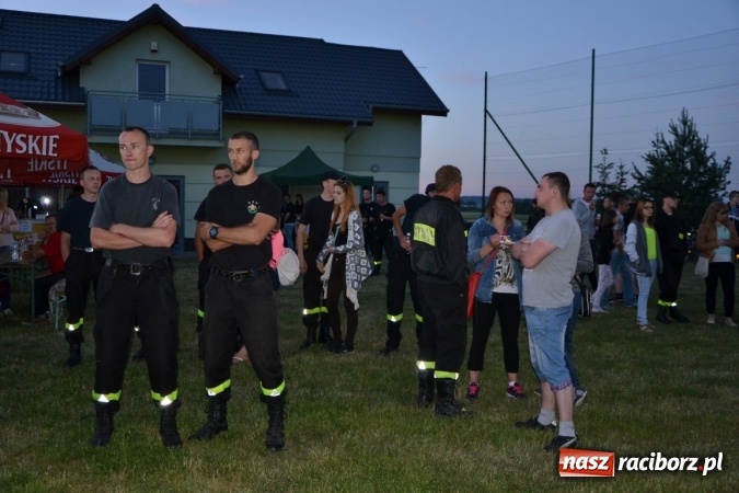 Zdjęcie w galerii na portalu naszraciborz.pl: Nocne zawody strażackie w Bolesławiu. Emocje i frekwencja jak na Euro wiadomości z regionu