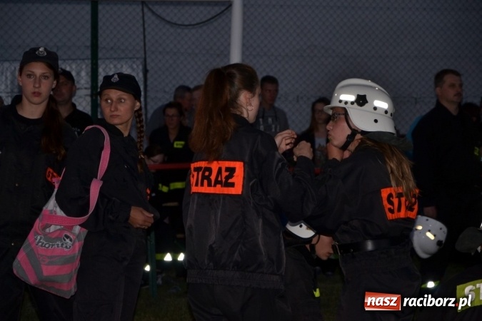 Zdjęcie w galerii na portalu naszraciborz.pl: Nocne zawody strażackie w Bolesławiu. Emocje i frekwencja jak na Euro wiadomości z regionu