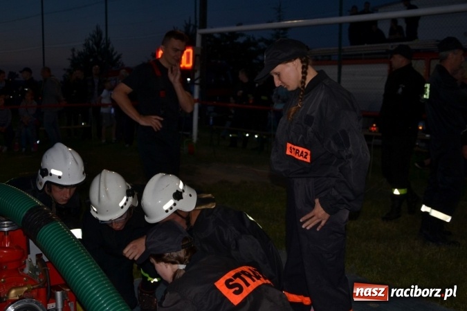 Zdjęcie w galerii na portalu naszraciborz.pl: Nocne zawody strażackie w Bolesławiu. Emocje i frekwencja jak na Euro wiadomości z regionu