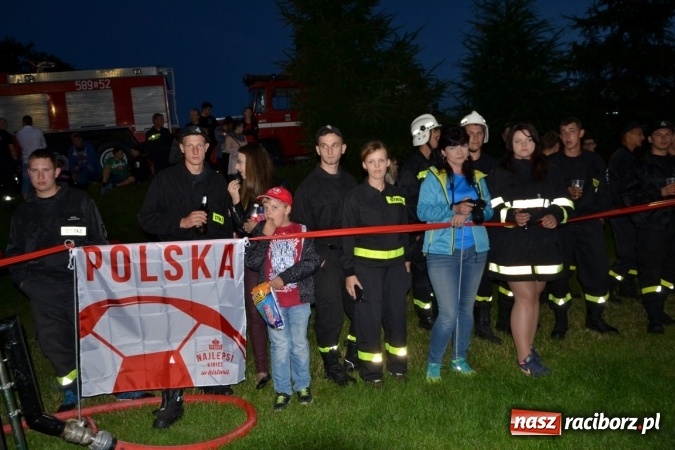 Zdjęcie w galerii na portalu naszraciborz.pl: Nocne zawody strażackie w Bolesławiu. Emocje i frekwencja jak na Euro wiadomości z regionu