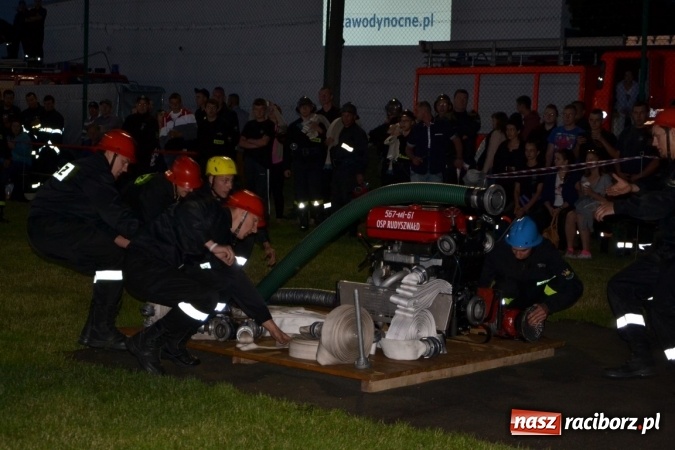 Zdjęcie w galerii na portalu naszraciborz.pl: Nocne zawody strażackie w Bolesławiu. Emocje i frekwencja jak na Euro wiadomości z regionu