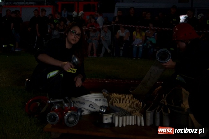 Zdjęcie w galerii na portalu naszraciborz.pl: Nocne zawody strażackie w Bolesławiu. Emocje i frekwencja jak na Euro wiadomości z regionu