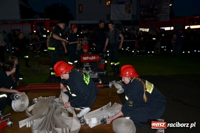 Zdjęcie w galerii na portalu naszraciborz.pl: Nocne zawody strażackie w Bolesławiu. Emocje i frekwencja jak na Euro wiadomości z regionu
