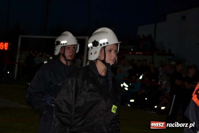 Zdjęcie w galerii na portalu naszraciborz.pl: Nocne zawody strażackie w Bolesławiu. Emocje i frekwencja jak na Euro wiadomości z regionu
