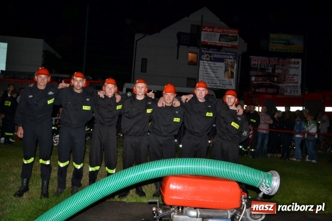 Zdjęcie w galerii na portalu naszraciborz.pl: Nocne zawody strażackie w Bolesławiu. Emocje i frekwencja jak na Euro wiadomości z regionu