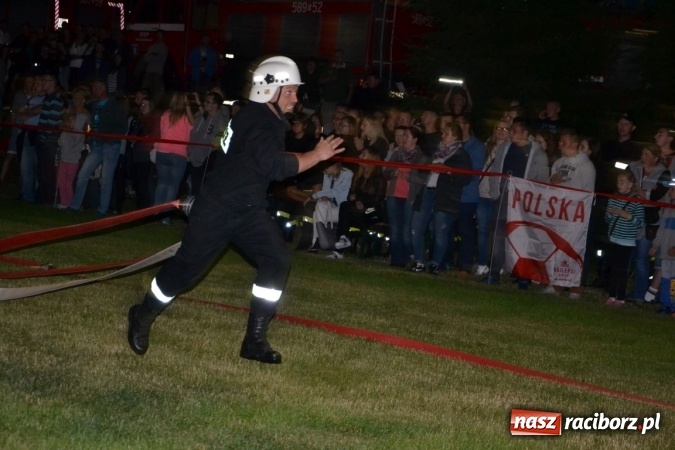Zdjęcie w galerii na portalu naszraciborz.pl: Nocne zawody strażackie w Bolesławiu. Emocje i frekwencja jak na Euro wiadomości z regionu