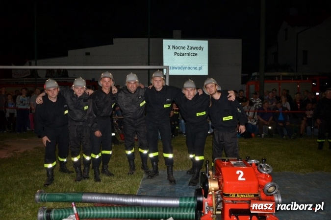 Zdjęcie w galerii na portalu naszraciborz.pl: Nocne zawody strażackie w Bolesławiu. Emocje i frekwencja jak na Euro wiadomości z regionu