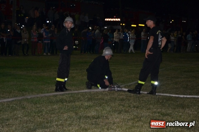 Zdjęcie w galerii na portalu naszraciborz.pl: Nocne zawody strażackie w Bolesławiu. Emocje i frekwencja jak na Euro wiadomości z regionu