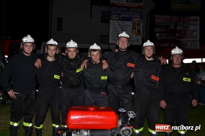 Zdjęcie w galerii na portalu naszraciborz.pl: Nocne zawody strażackie w Bolesławiu. Emocje i frekwencja jak na Euro wiadomości z regionu