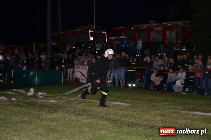 Zdjęcie w galerii na portalu naszraciborz.pl: Nocne zawody strażackie w Bolesławiu. Emocje i frekwencja jak na Euro wiadomości z regionu