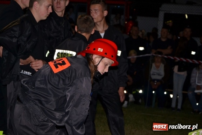 Zdjęcie w galerii na portalu naszraciborz.pl: Nocne zawody strażackie w Bolesławiu. Emocje i frekwencja jak na Euro wiadomości z regionu