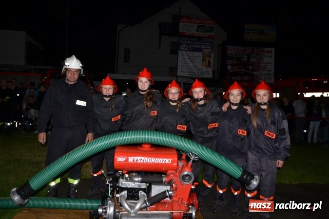 Zdjęcie w galerii na portalu naszraciborz.pl: Nocne zawody strażackie w Bolesławiu. Emocje i frekwencja jak na Euro wiadomości z regionu