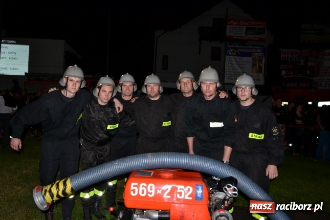 Zdjęcie w galerii na portalu naszraciborz.pl: Nocne zawody strażackie w Bolesławiu. Emocje i frekwencja jak na Euro wiadomości z regionu