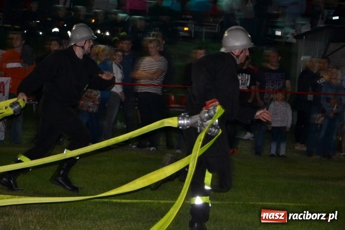 Zdjęcie w galerii na portalu naszraciborz.pl: Nocne zawody strażackie w Bolesławiu. Emocje i frekwencja jak na Euro wiadomości z regionu