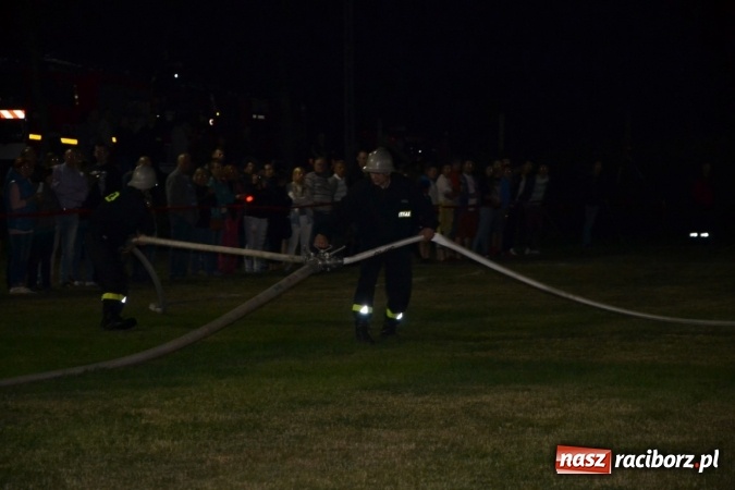 Zdjęcie w galerii na portalu naszraciborz.pl: Nocne zawody strażackie w Bolesławiu. Emocje i frekwencja jak na Euro wiadomości z regionu