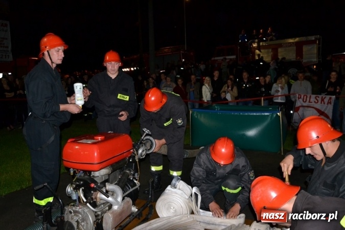 Zdjęcie w galerii na portalu naszraciborz.pl: Nocne zawody strażackie w Bolesławiu. Emocje i frekwencja jak na Euro wiadomości z regionu