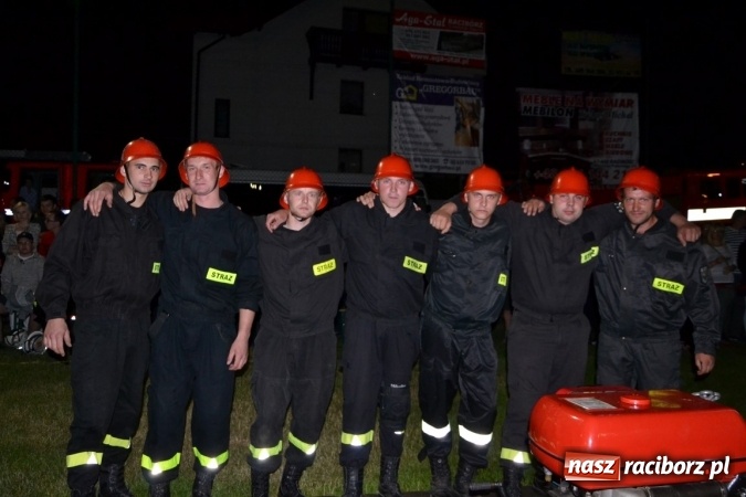 Zdjęcie w galerii na portalu naszraciborz.pl: Nocne zawody strażackie w Bolesławiu. Emocje i frekwencja jak na Euro wiadomości z regionu