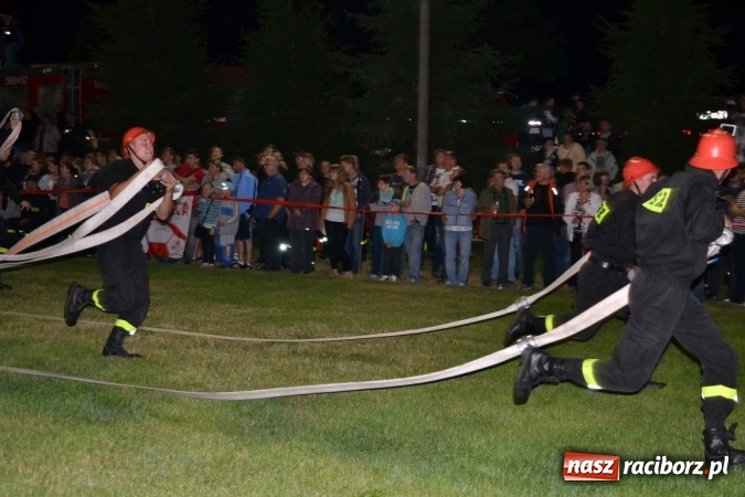 Zdjęcie w galerii na portalu naszraciborz.pl: Nocne zawody strażackie w Bolesławiu. Emocje i frekwencja jak na Euro wiadomości z regionu