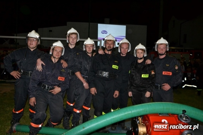 Zdjęcie w galerii na portalu naszraciborz.pl: Nocne zawody strażackie w Bolesławiu. Emocje i frekwencja jak na Euro wiadomości z regionu