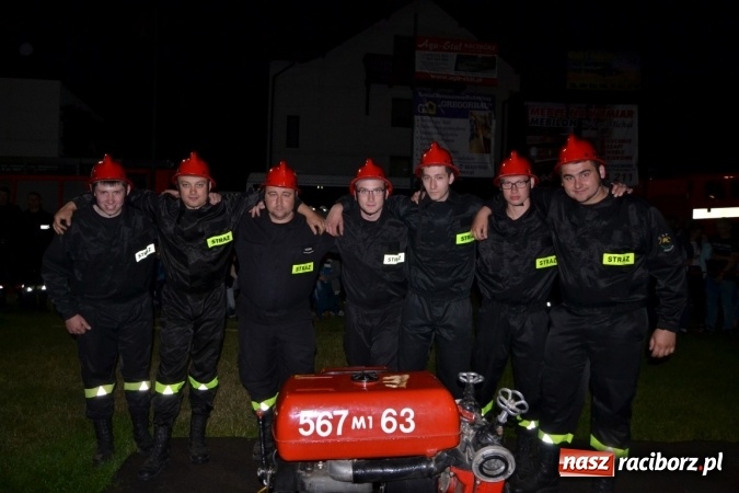 Zdjęcie w galerii na portalu naszraciborz.pl: Nocne zawody strażackie w Bolesławiu. Emocje i frekwencja jak na Euro wiadomości z regionu