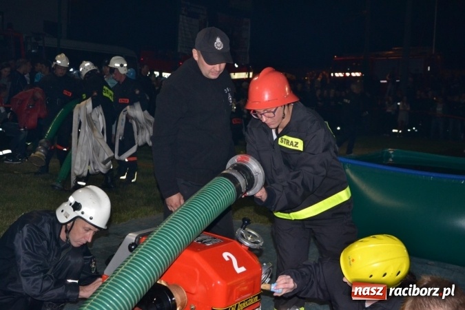 Zdjęcie w galerii na portalu naszraciborz.pl: Nocne zawody strażackie w Bolesławiu. Emocje i frekwencja jak na Euro wiadomości z regionu