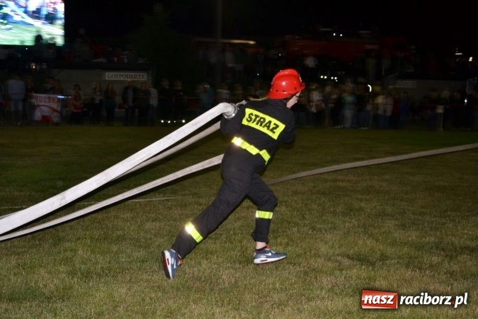 Zdjęcie w galerii na portalu naszraciborz.pl: Nocne zawody strażackie w Bolesławiu. Emocje i frekwencja jak na Euro wiadomości z regionu