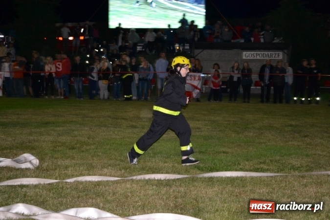 Zdjęcie w galerii na portalu naszraciborz.pl: Nocne zawody strażackie w Bolesławiu. Emocje i frekwencja jak na Euro wiadomości z regionu