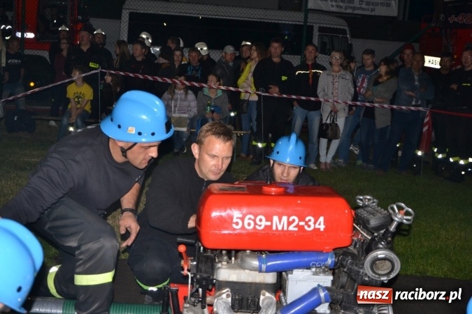 Zdjęcie w galerii na portalu naszraciborz.pl: Nocne zawody strażackie w Bolesławiu. Emocje i frekwencja jak na Euro wiadomości z regionu